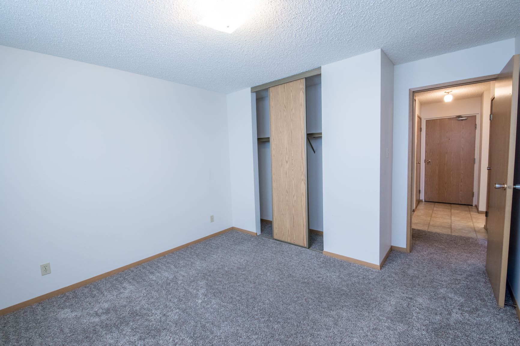 Woodhaven 208 B Bedroom 2