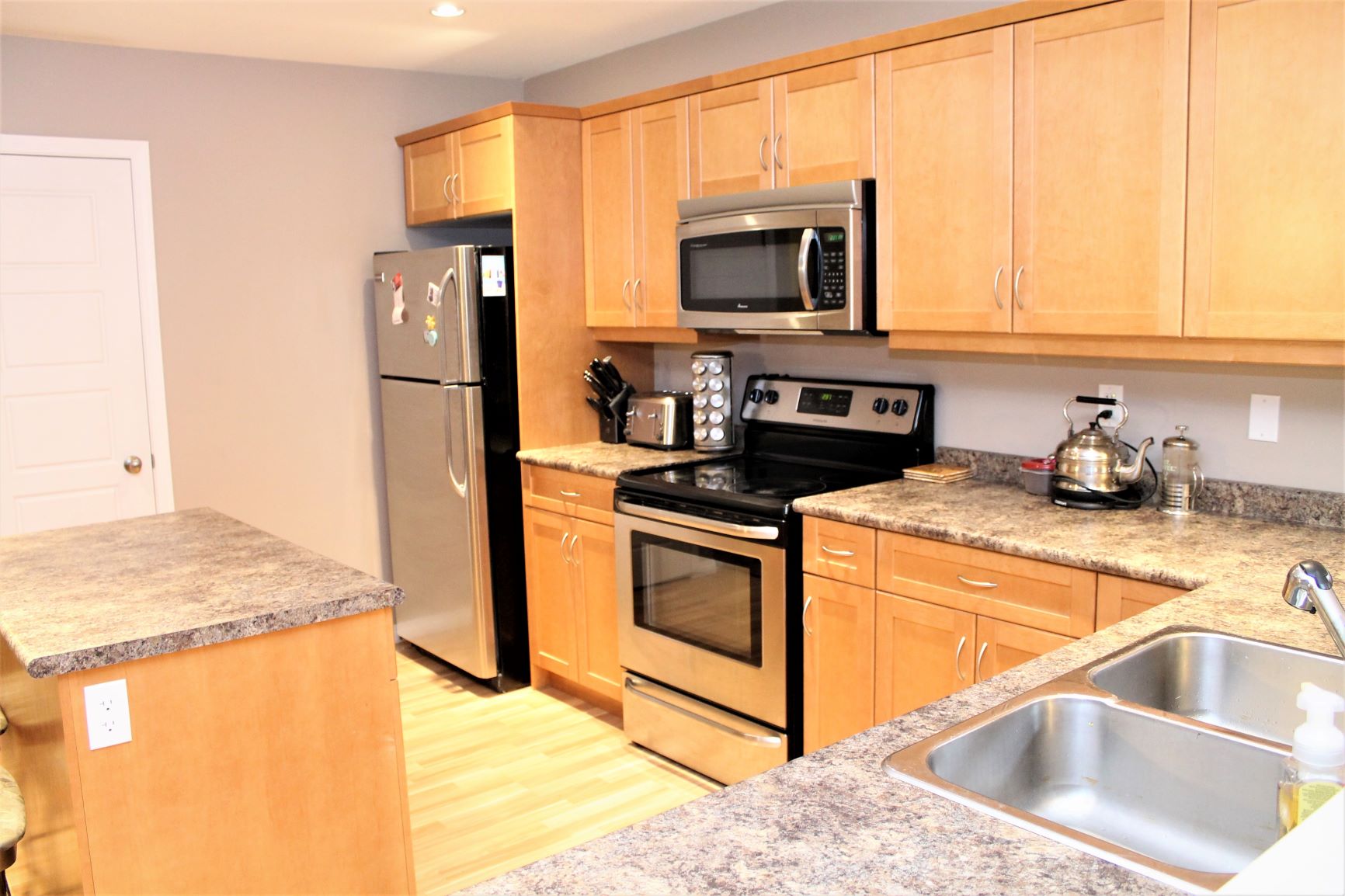 27 White Ash Kitchen 3