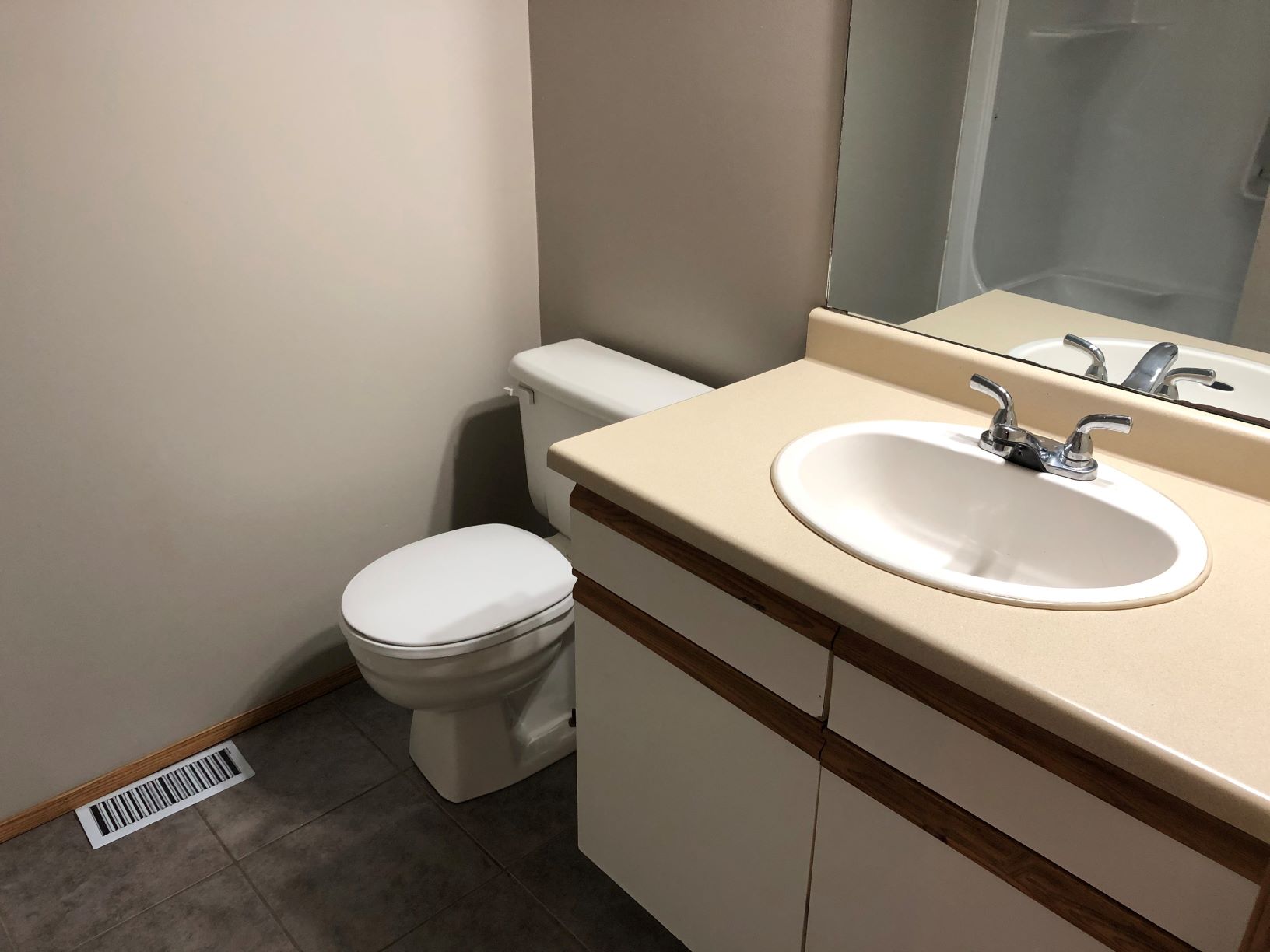 850 20th st bathroom