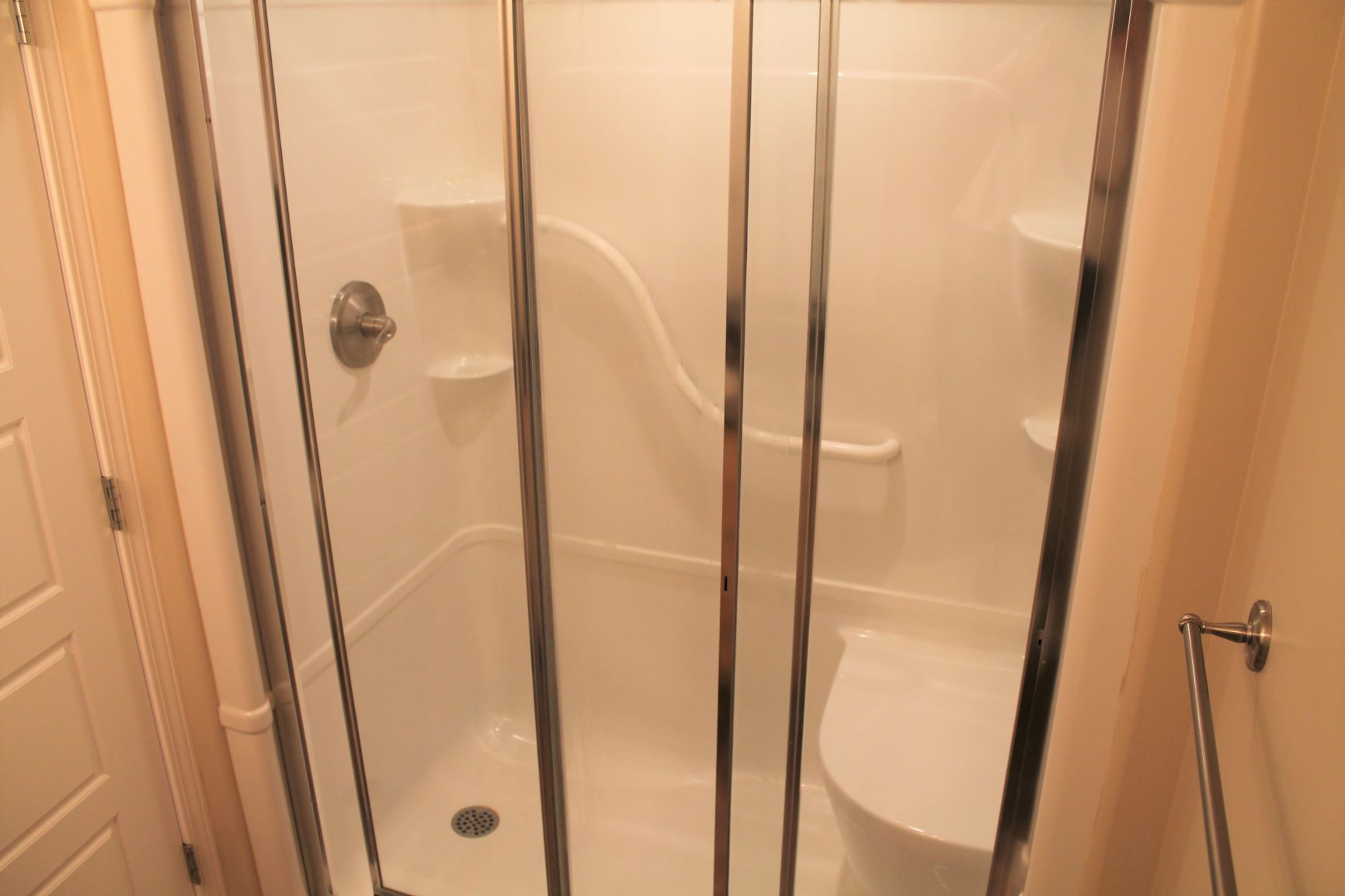 24 White Ash ensuite shower