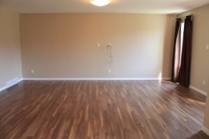 24 White Ash livingroom