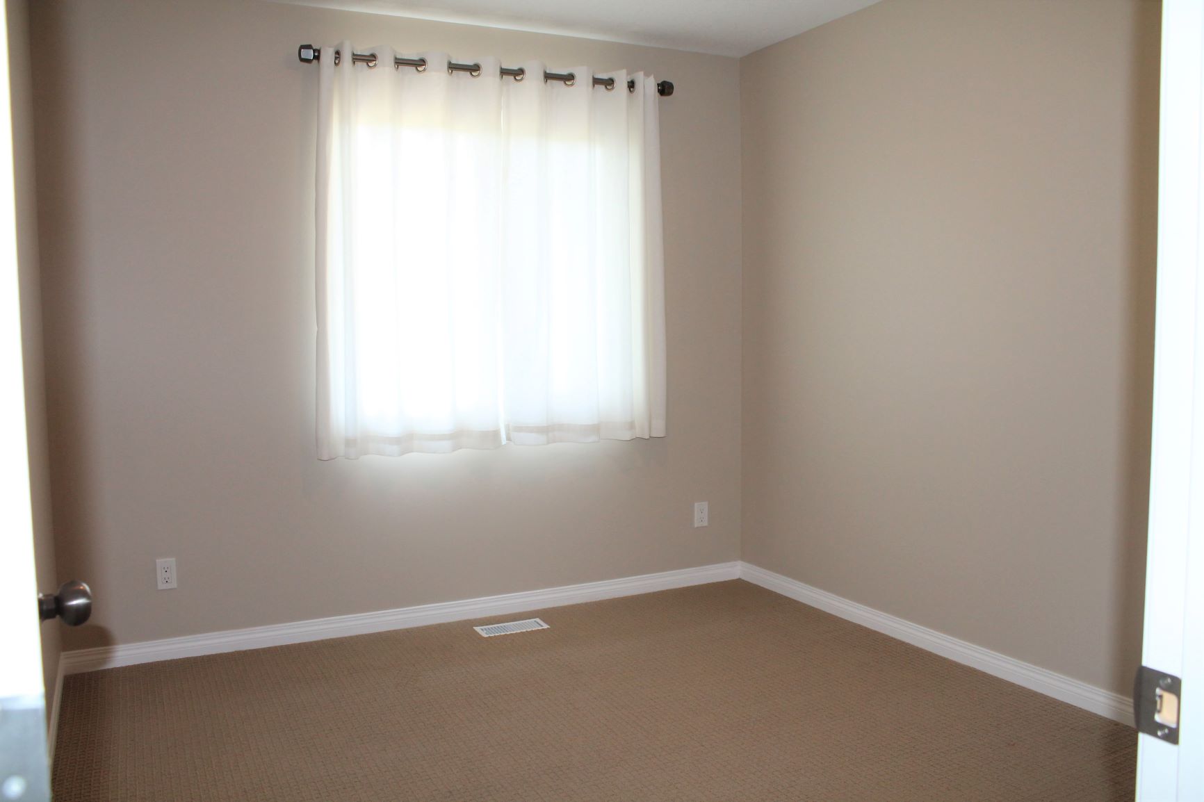 24 White Ash second bedroom