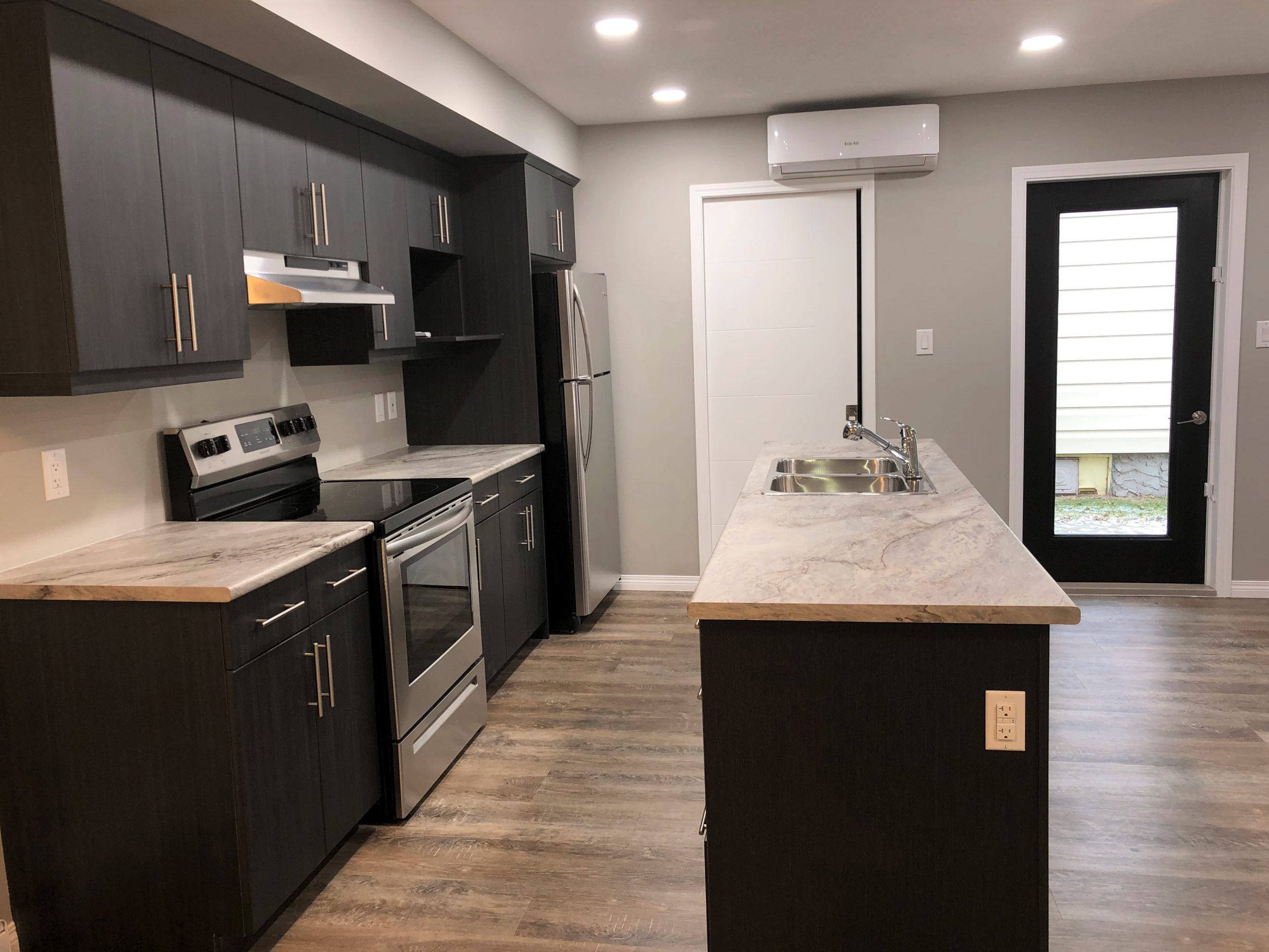 847 11th kitchen deck door unit 1