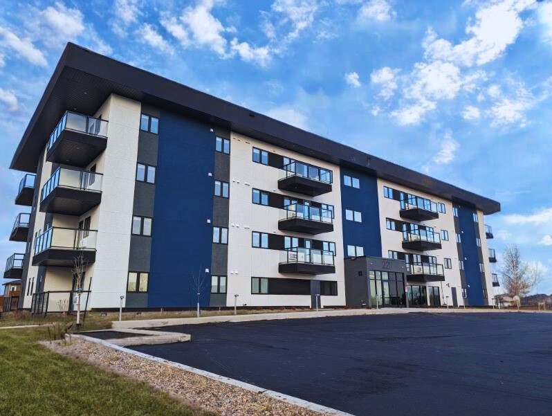 The Edge, Exterior 1