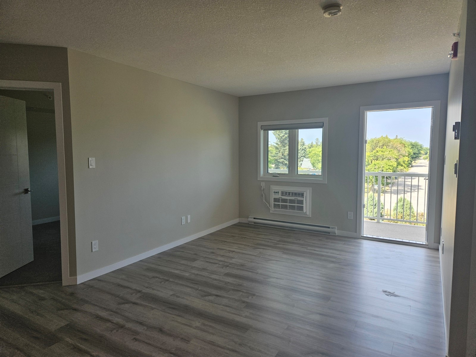 Killarney, Living Room