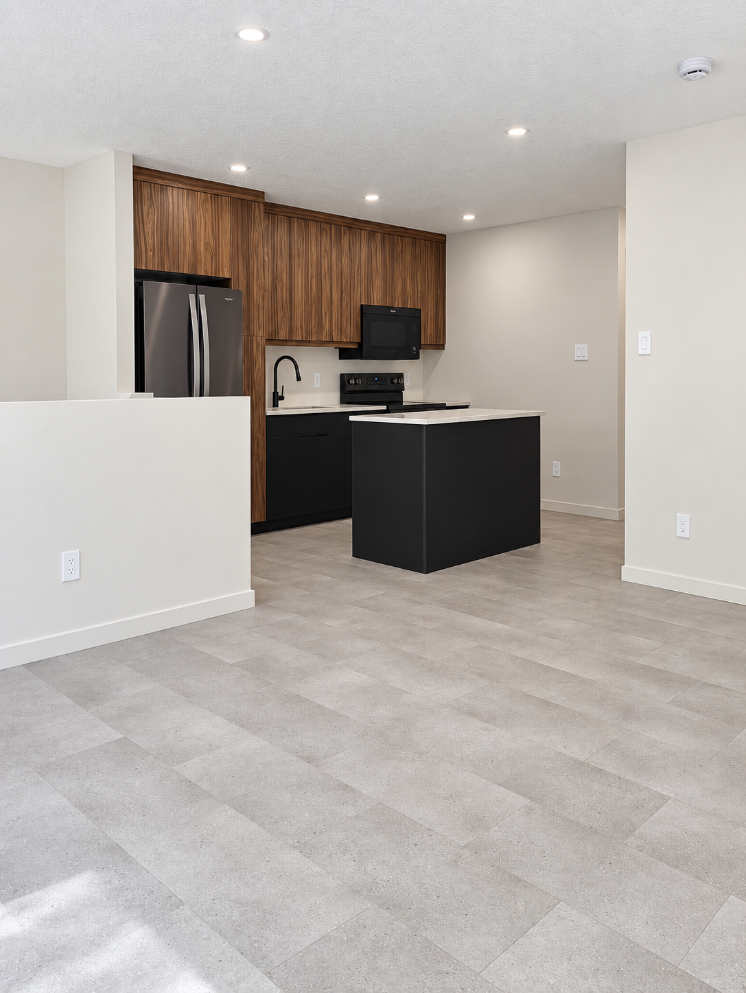 555 McDiarmid Kitchen 2
