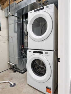 555 McDiarmid Laundry Room